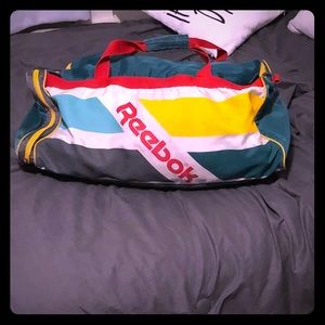 Vintage 80s style Reebok duffel bag